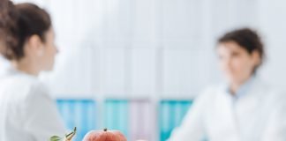 While Oncologists? Pay Attention to Patients? Weight Management and Diet they Infrequently Refer to Support Lifestyle Changes Nutritionist meeting a patient.