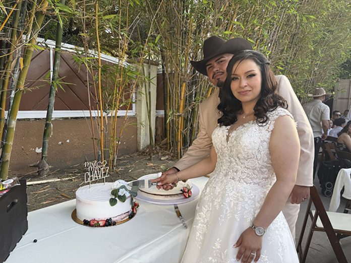 800_ariana-pulido-wedding-cake-cedars-sinai